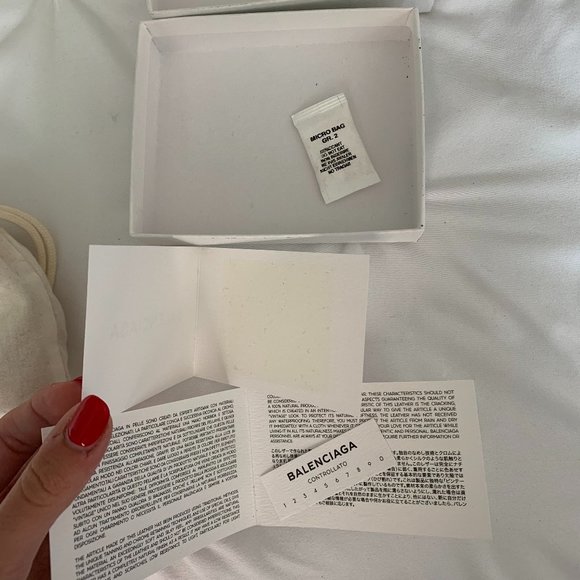 Balenciaga Classic Edge Triple Wrap Bracelet - Picture 6 of 6